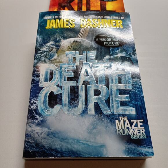 Maze Runner Series Lot (3) James Dashner Paperback Set - Picture 3 of 8